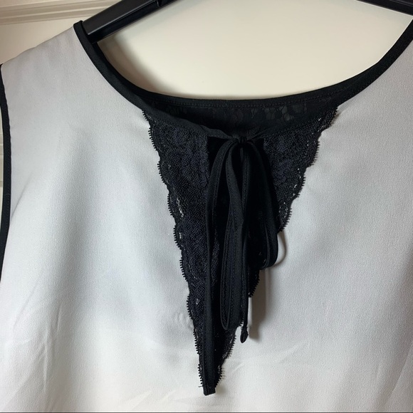 Lane Bryant satin & lace sleeveless camisole top size 14w - Picture 2 of 7